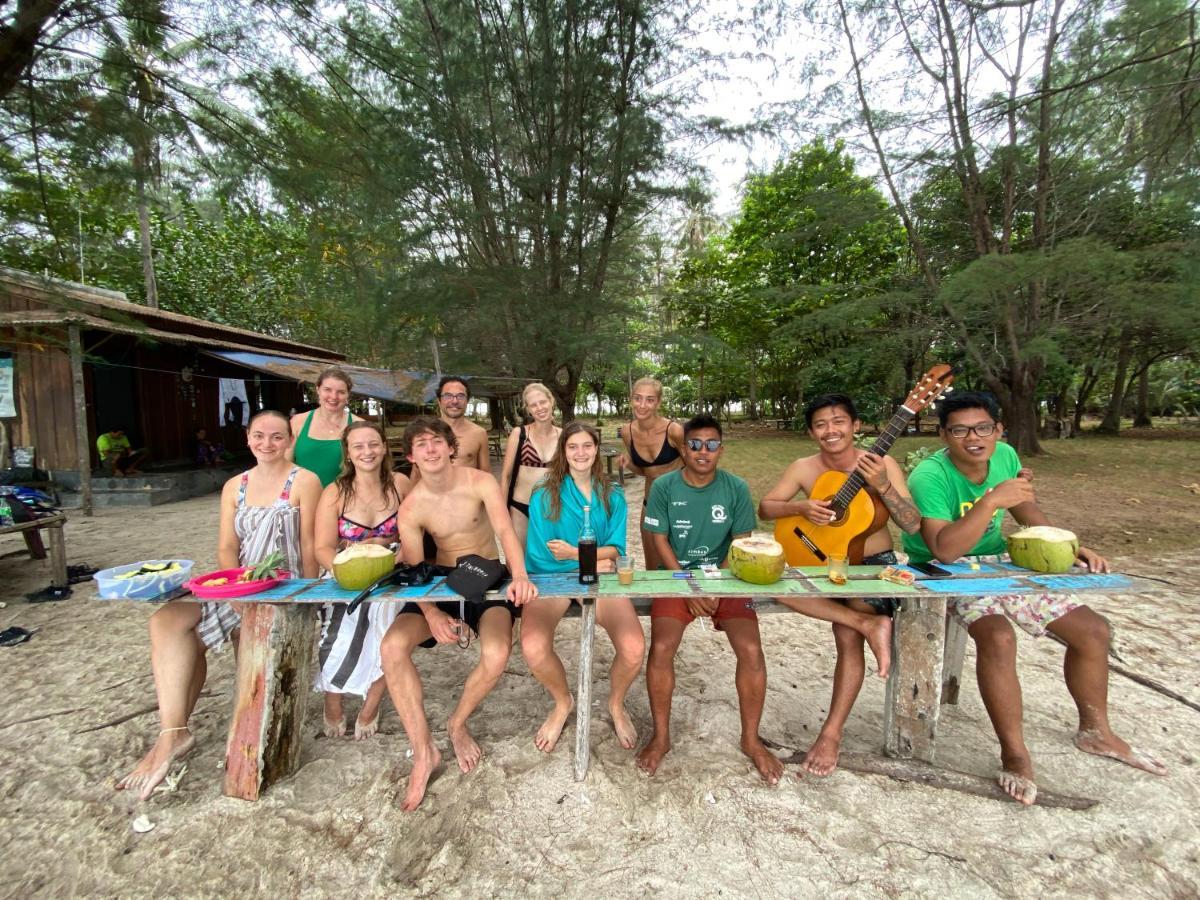 Azza Karimunjawa Hotell Exteriör bild